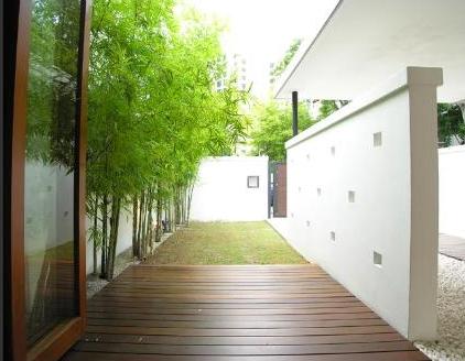 Rumah Taman Modern on Modern Renovation Small House Spacious Design Ideas    Property 96